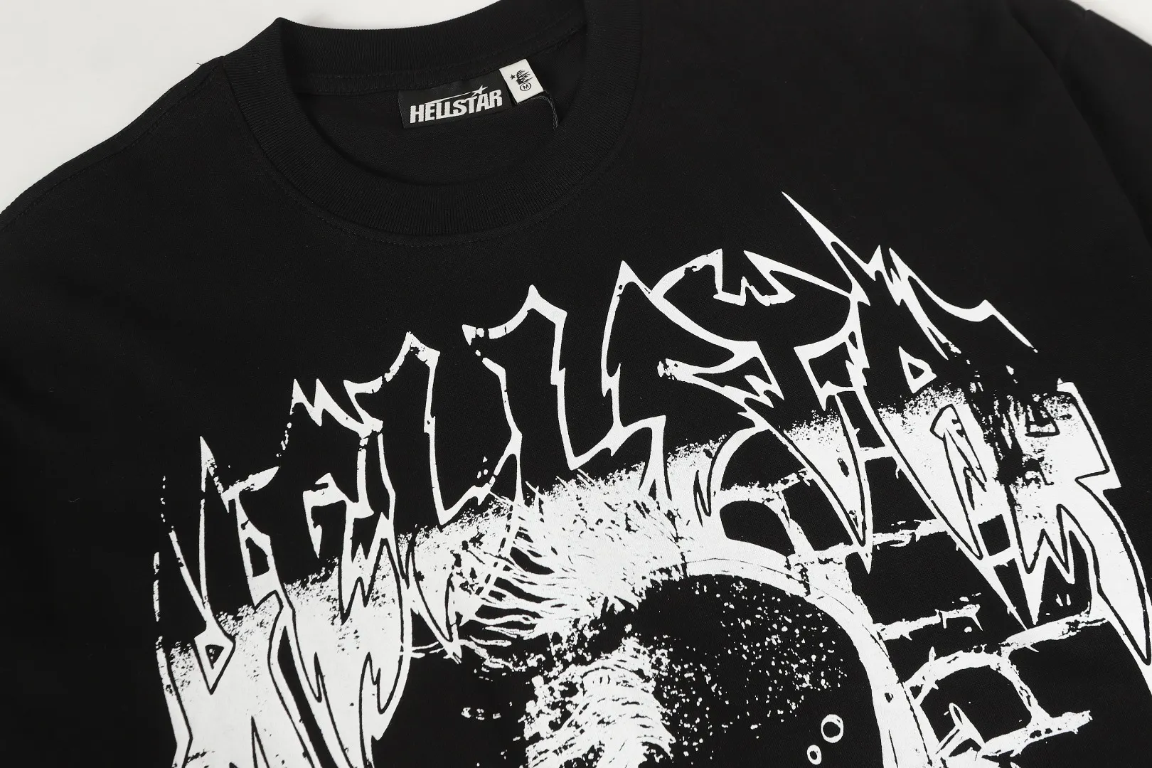 740# / I P54 Hellstar In Stock T （fabric):32 240 Sizes（size）：S-M- L- X L （colour）： Black/